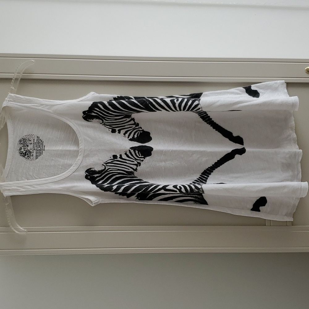 Stranded sleeveless top